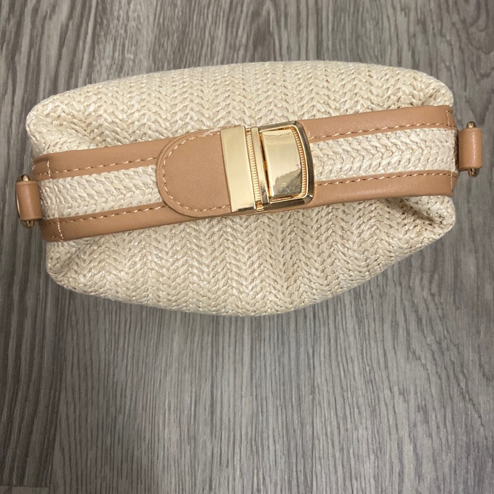 Cute summer purse!